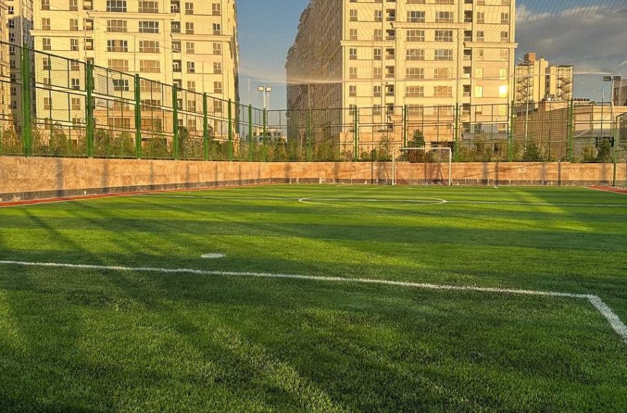 زمین چمن مصنوعی رونیکا پالاس تهران